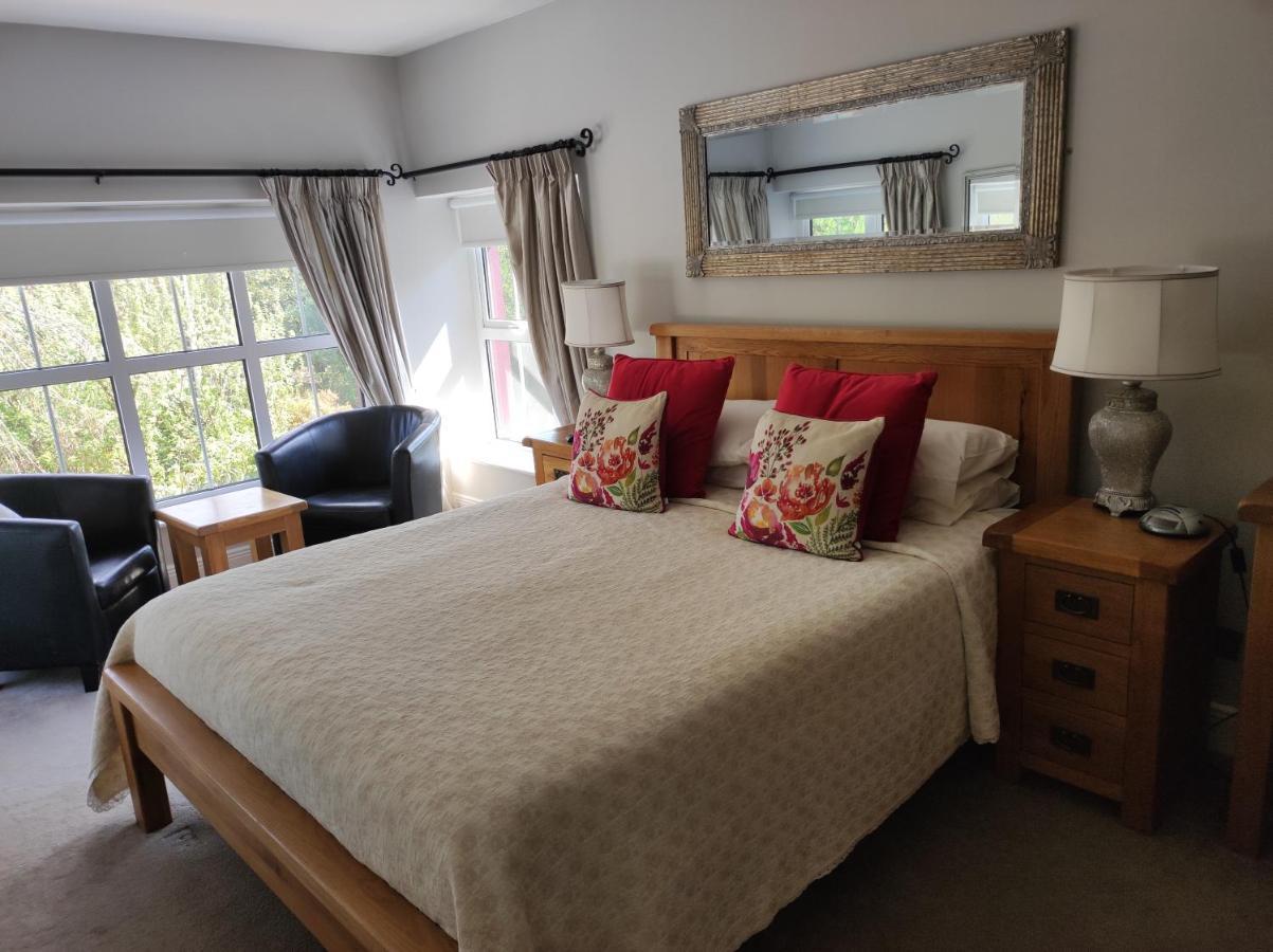 Apartments At Ballinsheen House & Gardens Лисдунварна Екстериор снимка