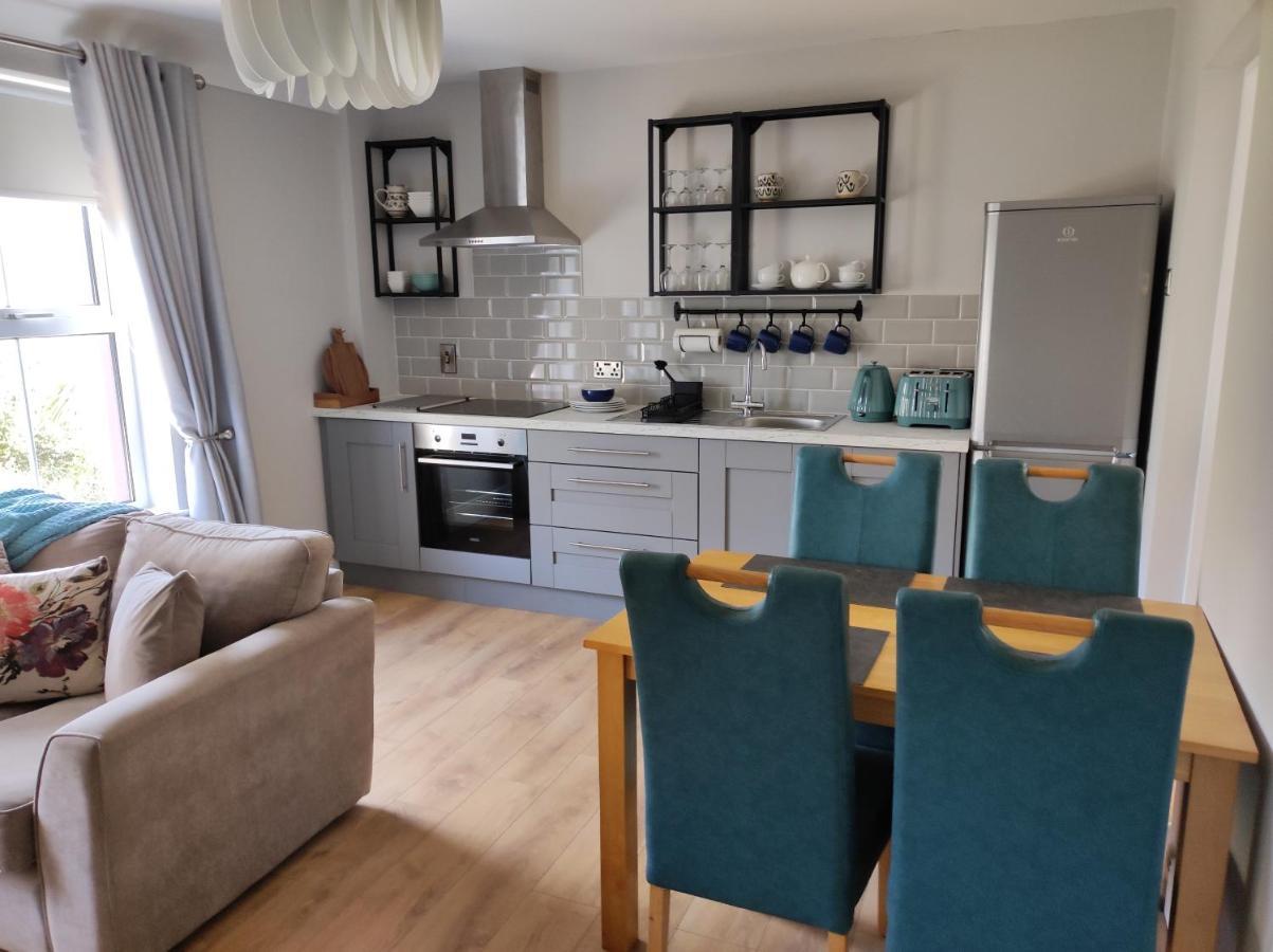 Apartments At Ballinsheen House & Gardens Лисдунварна Екстериор снимка