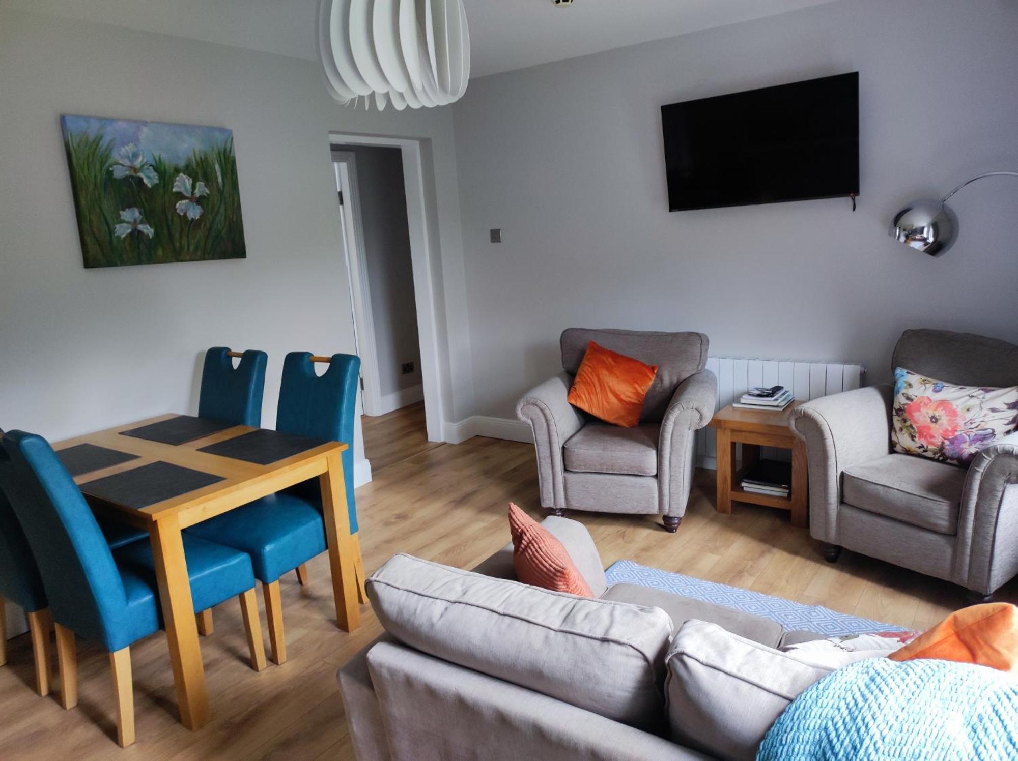 Apartments At Ballinsheen House & Gardens Лисдунварна Екстериор снимка