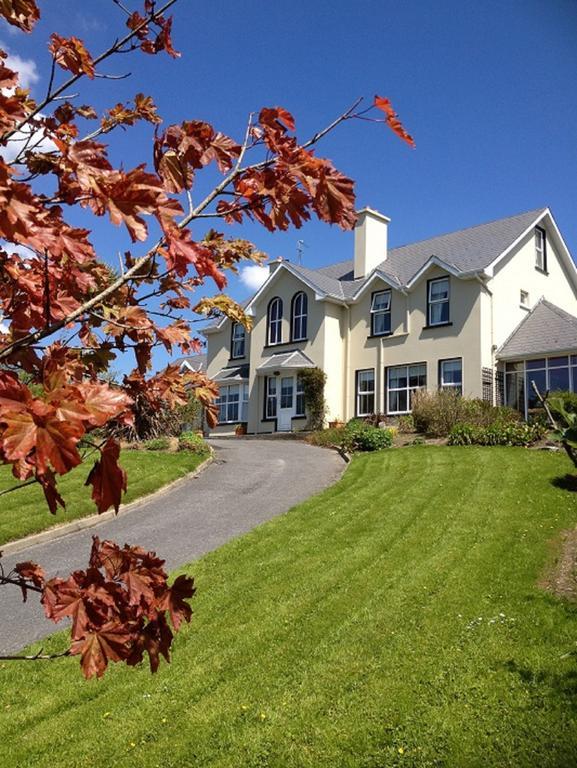 Apartments At Ballinsheen House & Gardens Лисдунварна Екстериор снимка